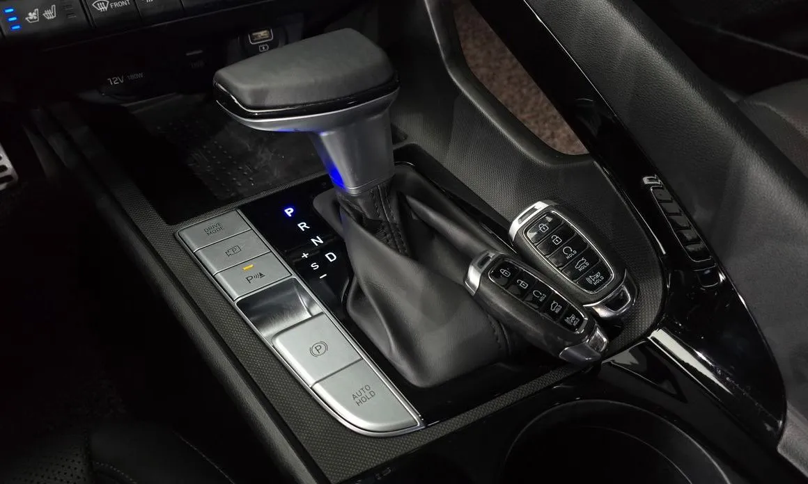 Hyundai AVANTE 2021 из KR, фото 10