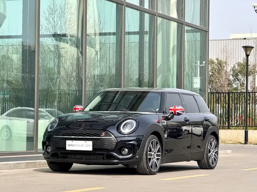 MINI Clubman — фото 3