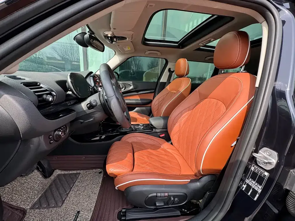MINI Clubman — фото 2