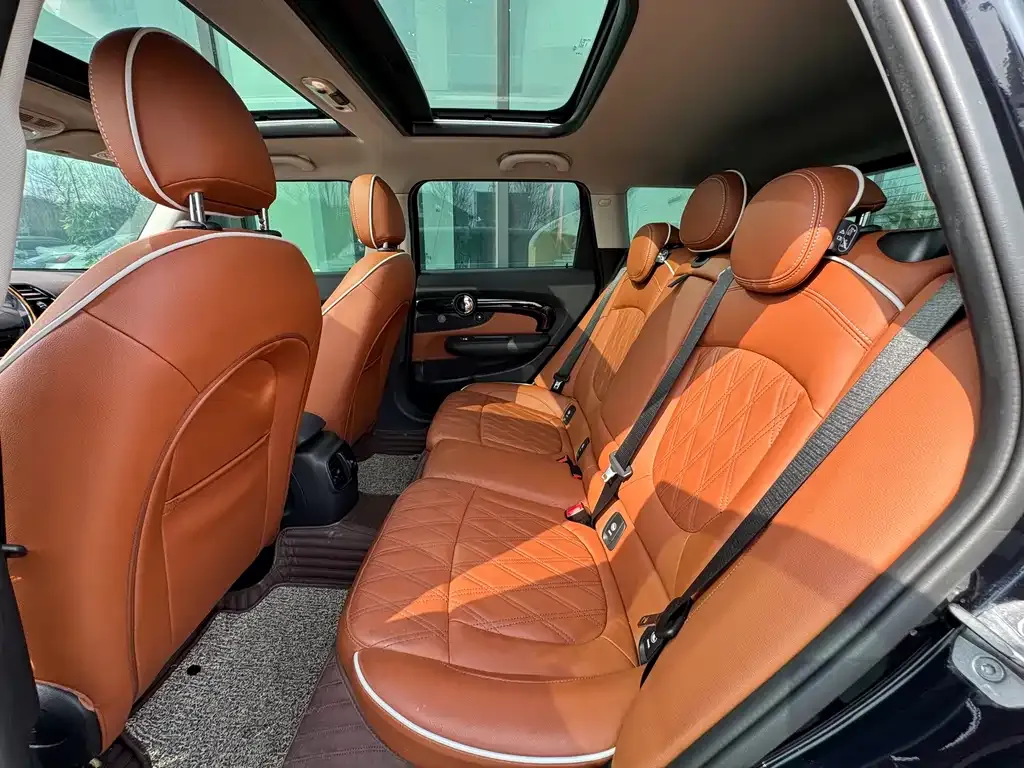 MINI Clubman — фото 10