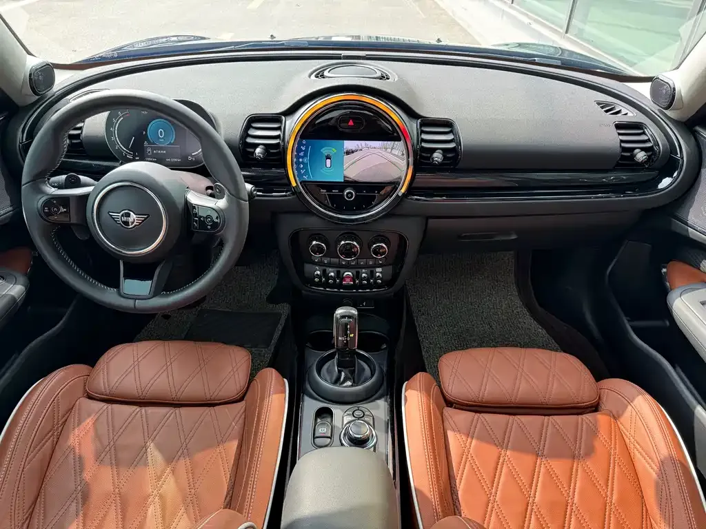 MINI Clubman — фото 9