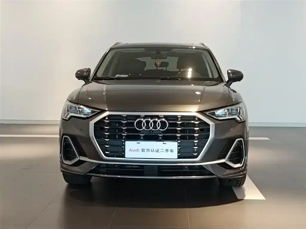 Audi Q3 2021 из CN, фото 2