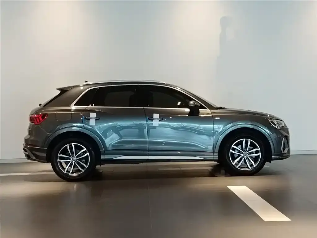 Audi Q3 2021 из CN, фото 6