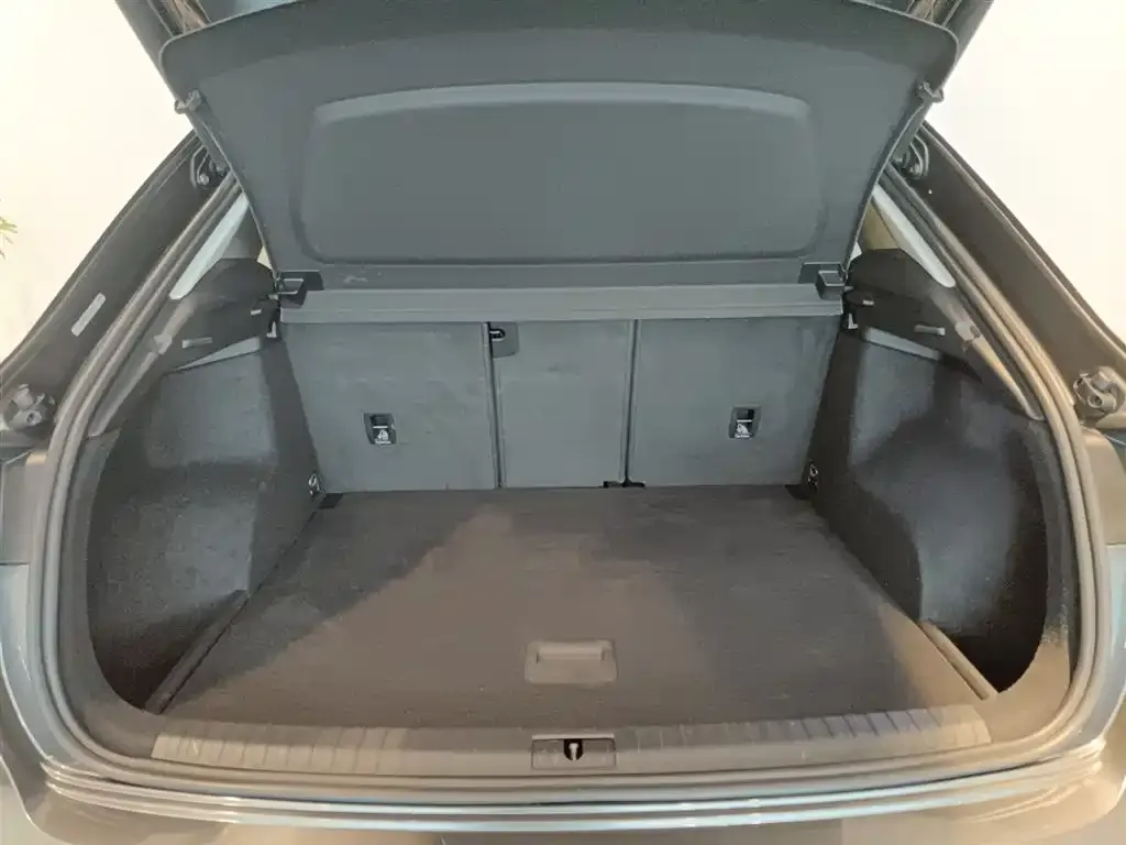Audi Q3 2021 из CN, фото 8