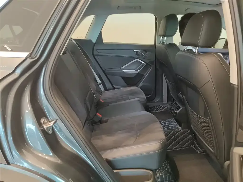 Audi Q3 2021 из CN, фото 9