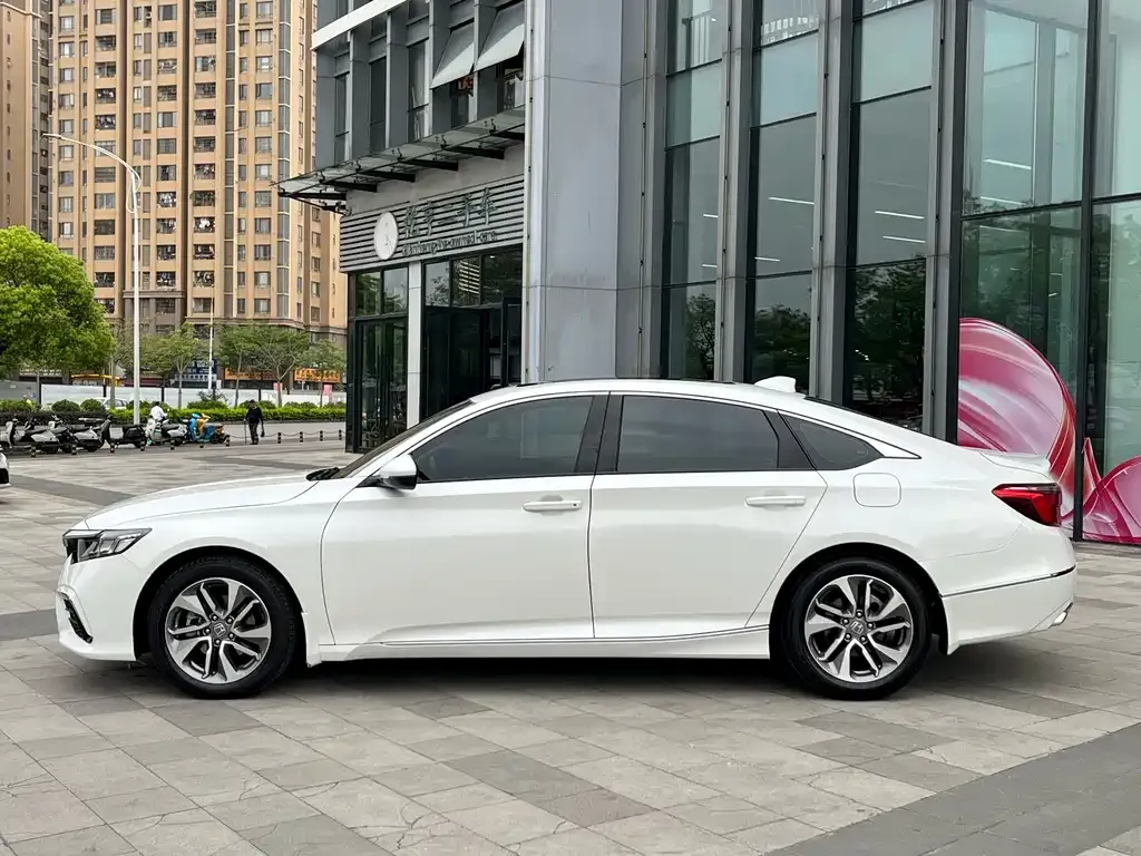 Honda Inspire — фото 5