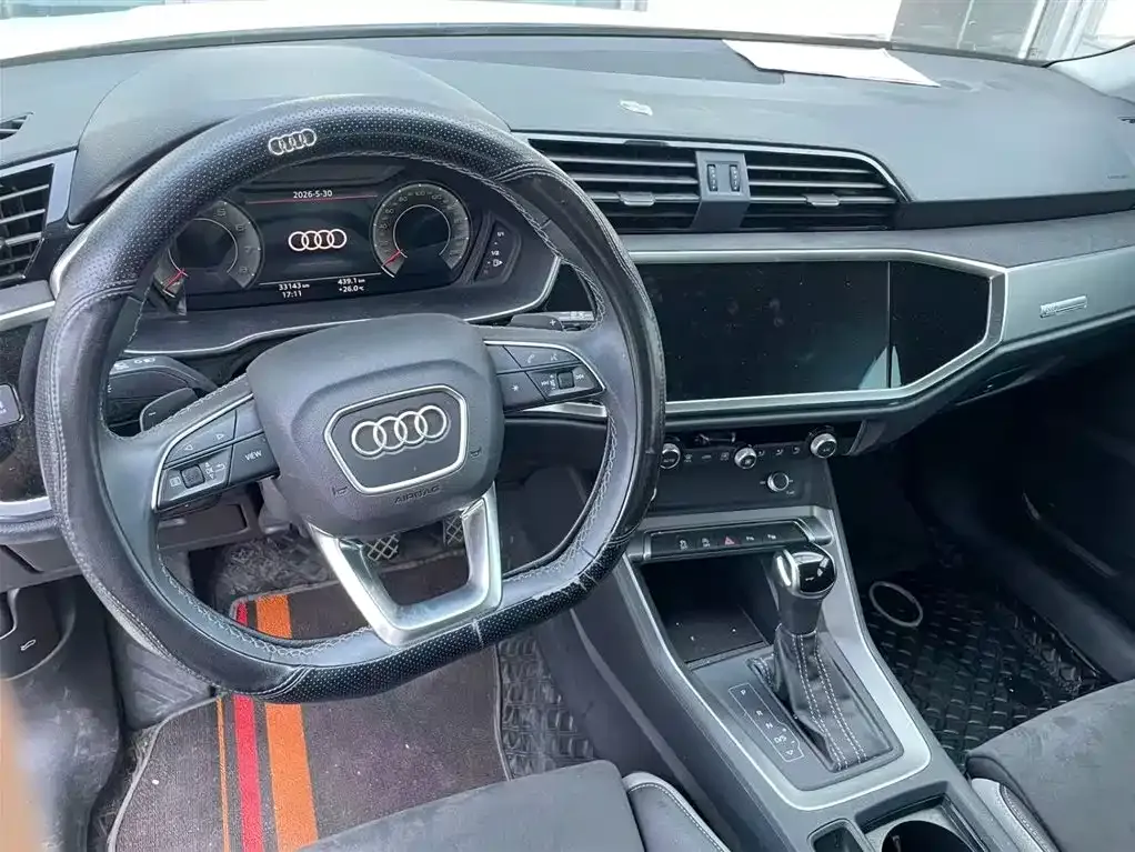 Audi Q3 — фото 6