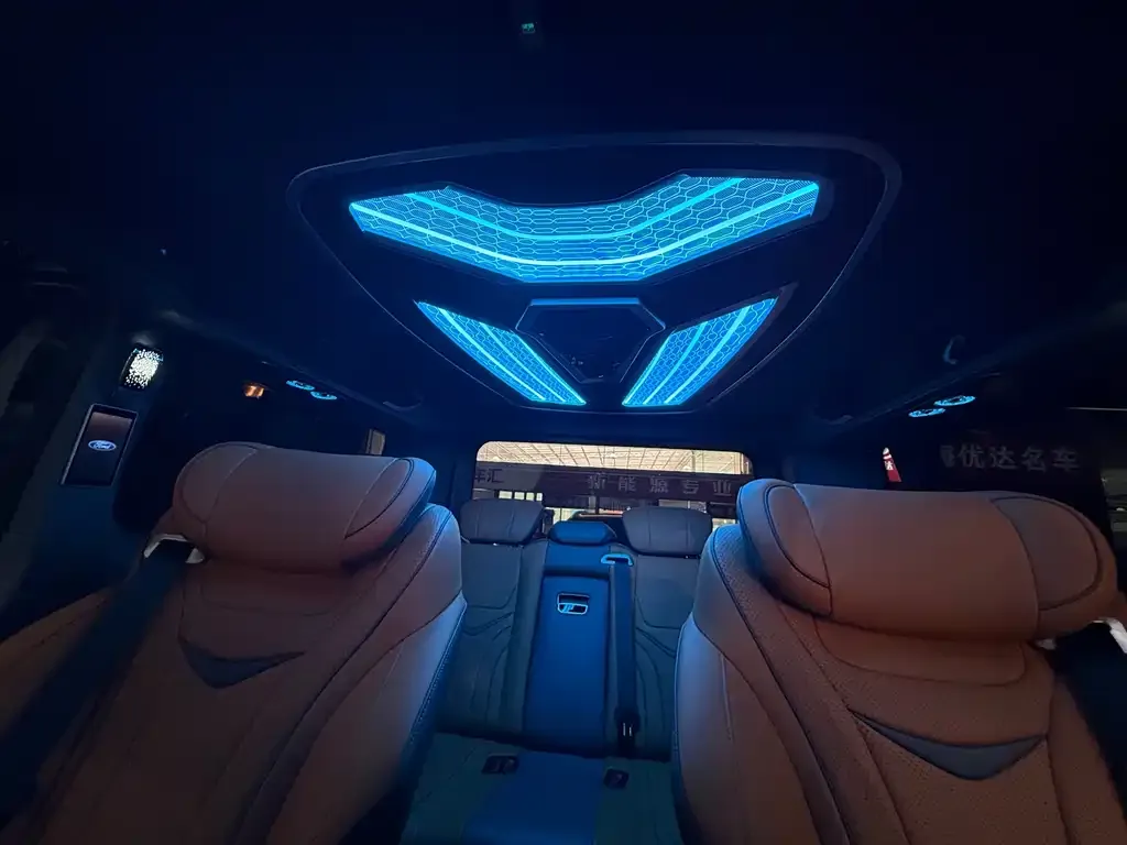 Ford Tourneo 2025 из CN, фото 3