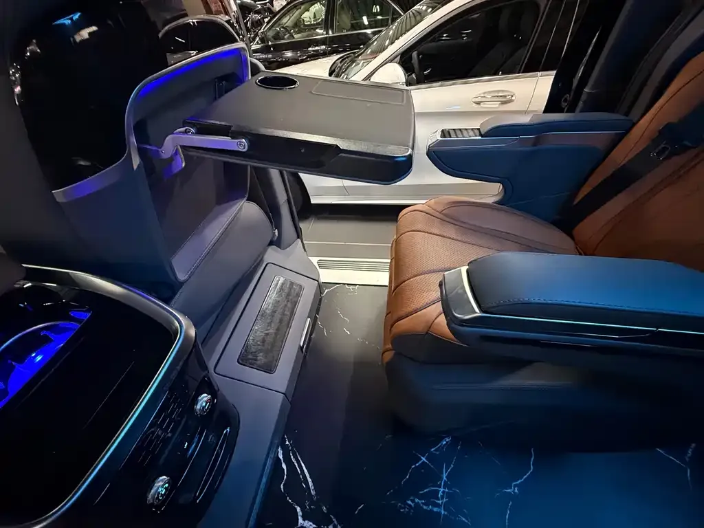 Ford Tourneo 2025 из CN, фото 6