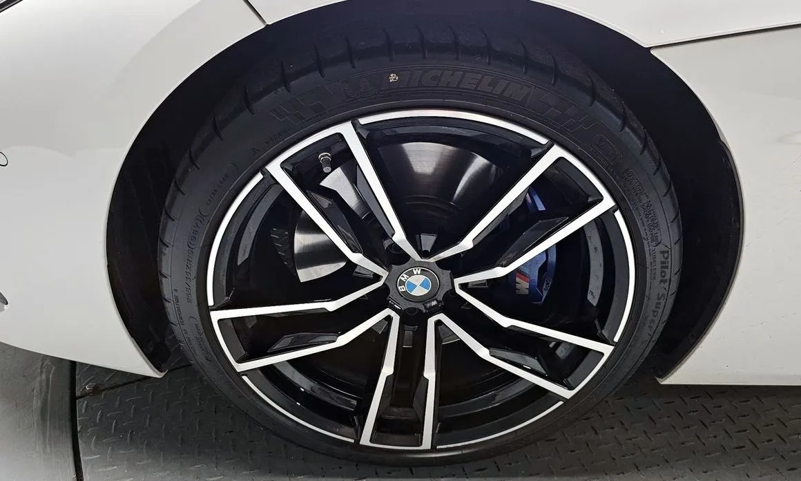 BMW Z4 2025 из KR, фото 4