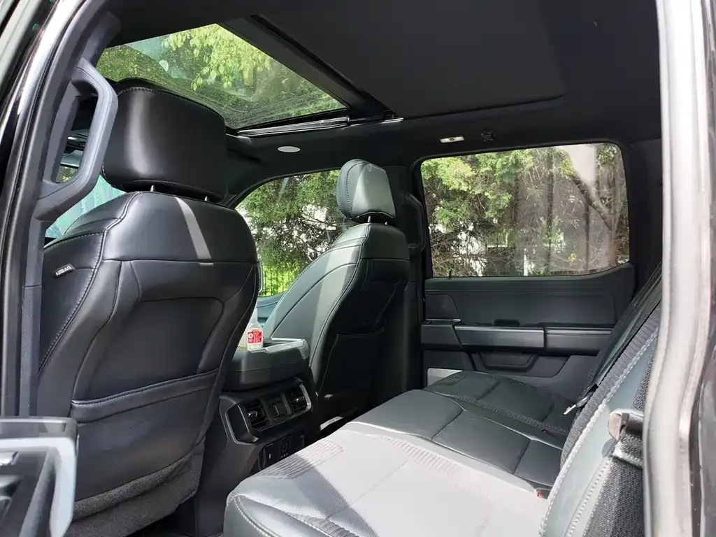 Ford F-150 Raptor 2024 из CN, фото 2