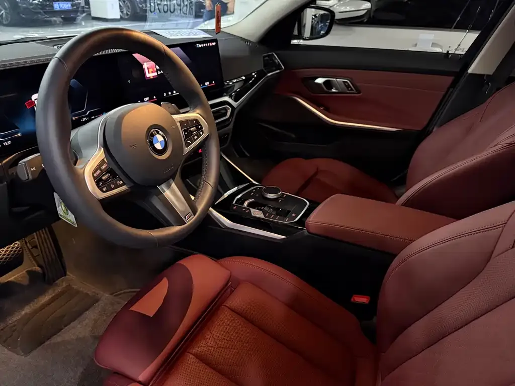 BMW 3 Series 2024 из CN, фото 6