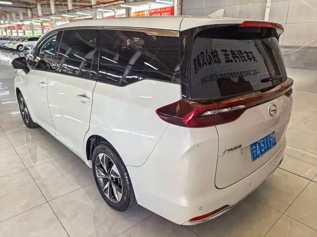 GAC Motor Trumpchi M6 — фото 10