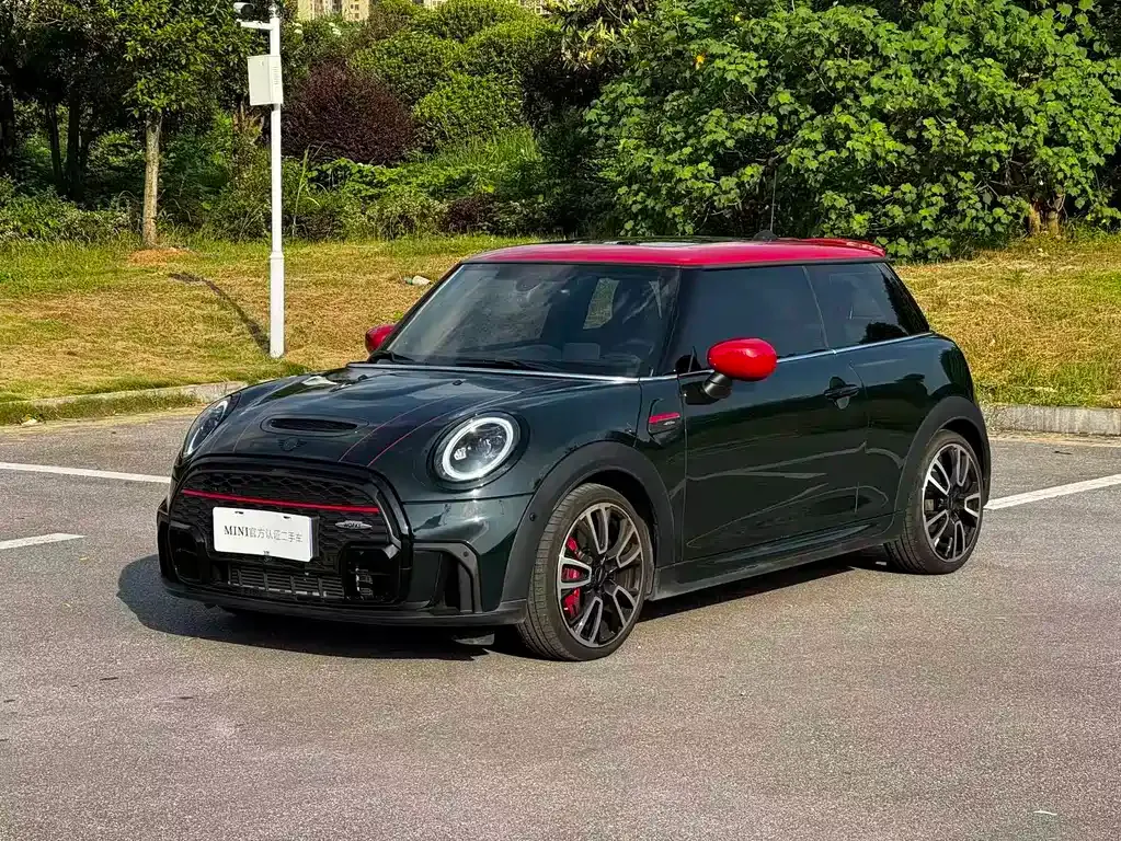 MINI JCW (John Cooper Works) — фото 1