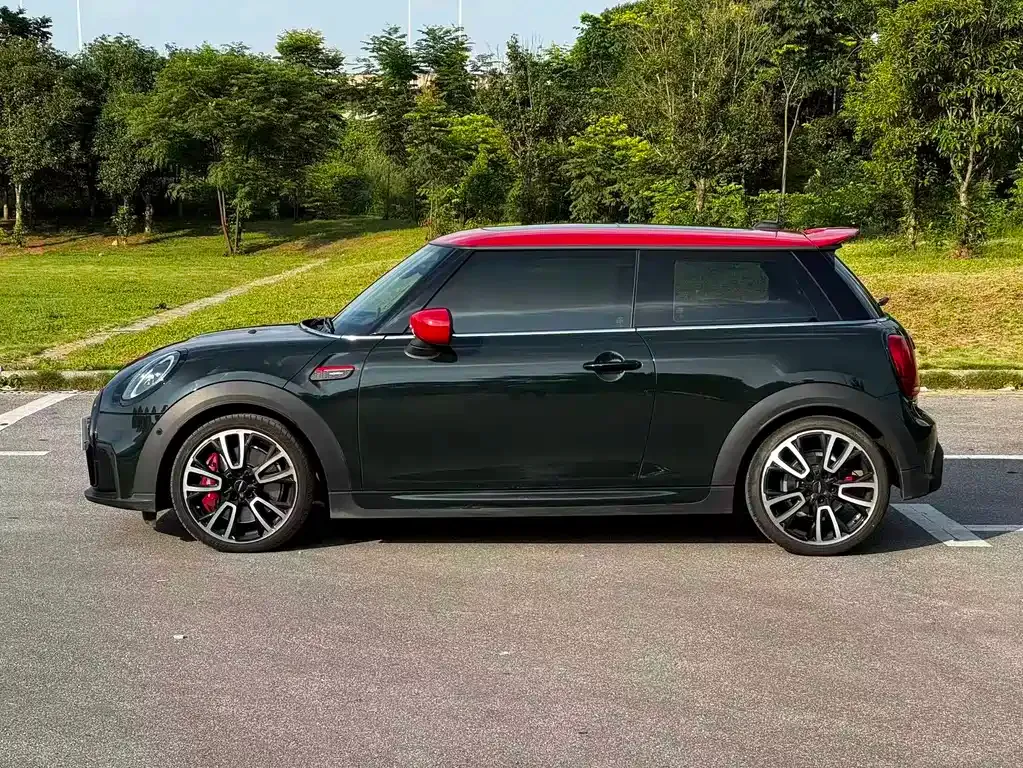 MINI JCW (John Cooper Works) — фото 9