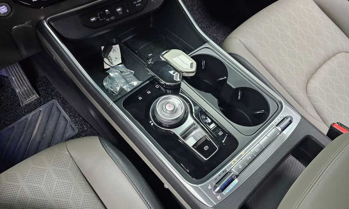 Kia Carnival 2025 из KR, фото 7