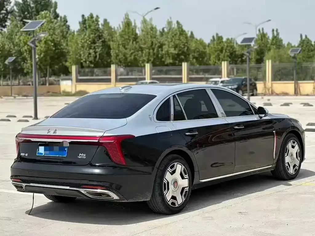 Hongqi H5 — фото 6