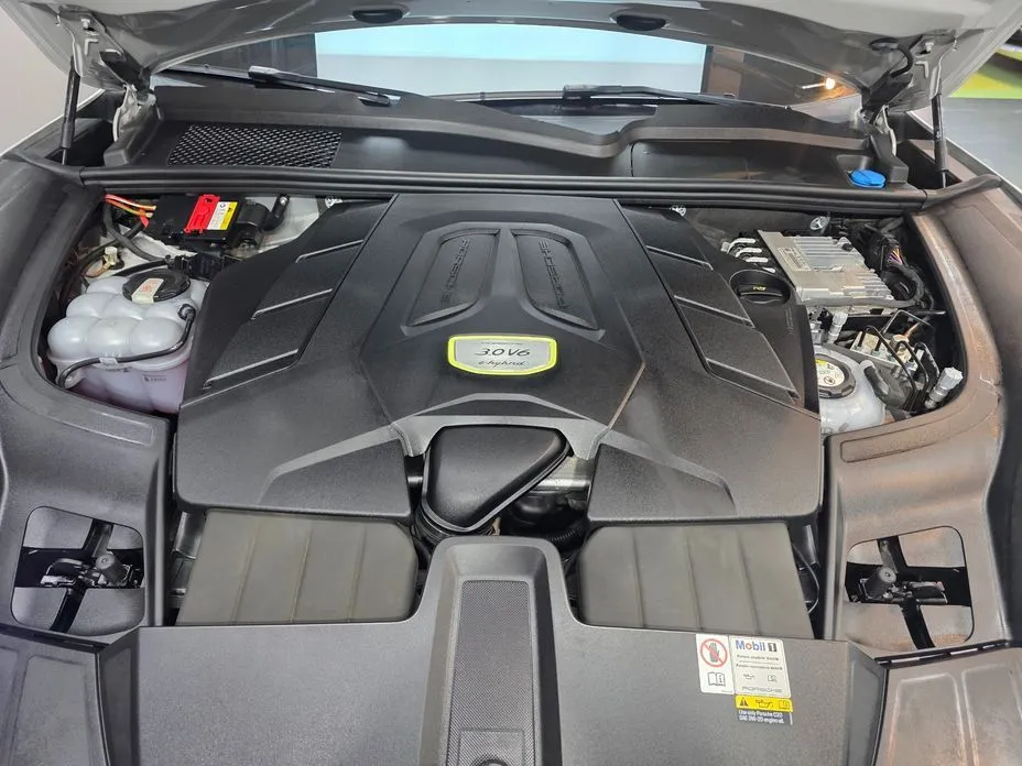 Porsche Cayenne 2023 из KR, фото 8