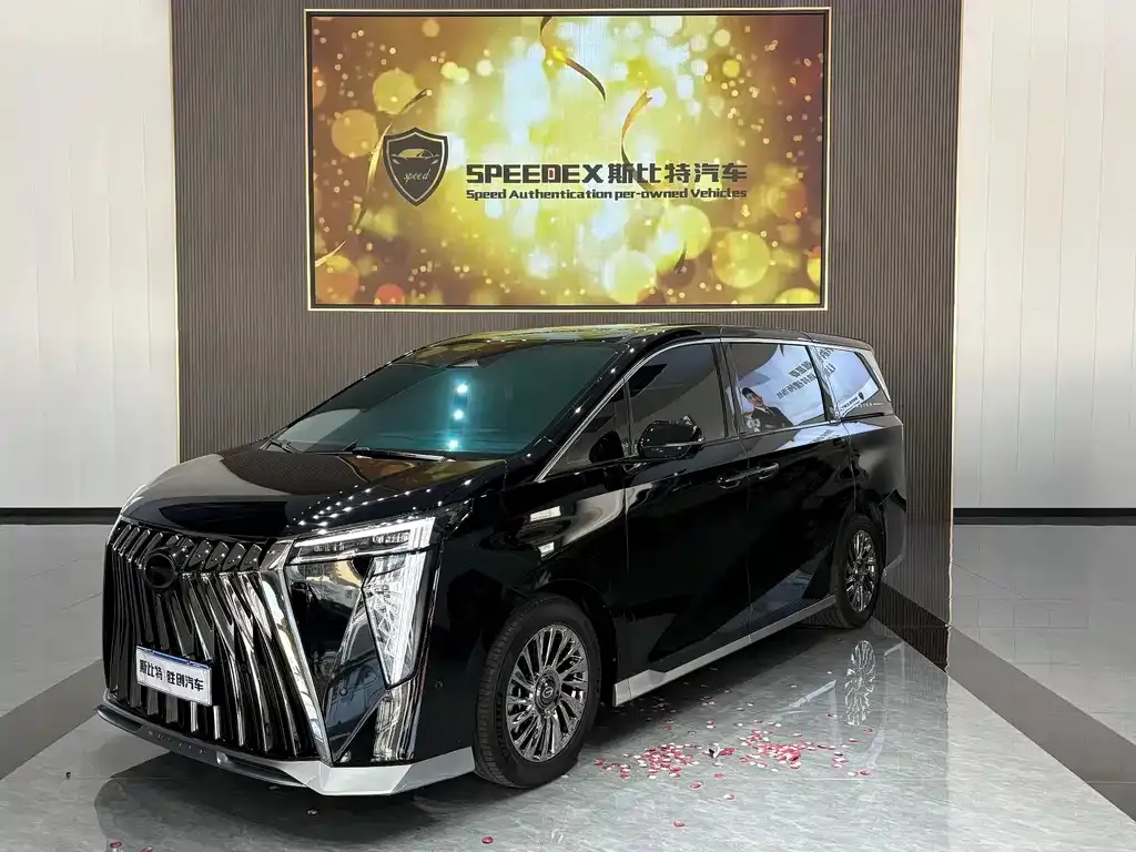 GAC Motor Trumpchi M8 — фото 1