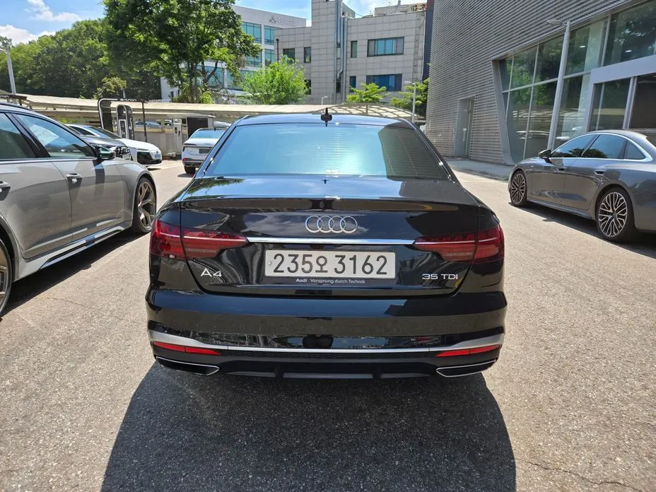 Audi A4 2023 из KR, фото 7