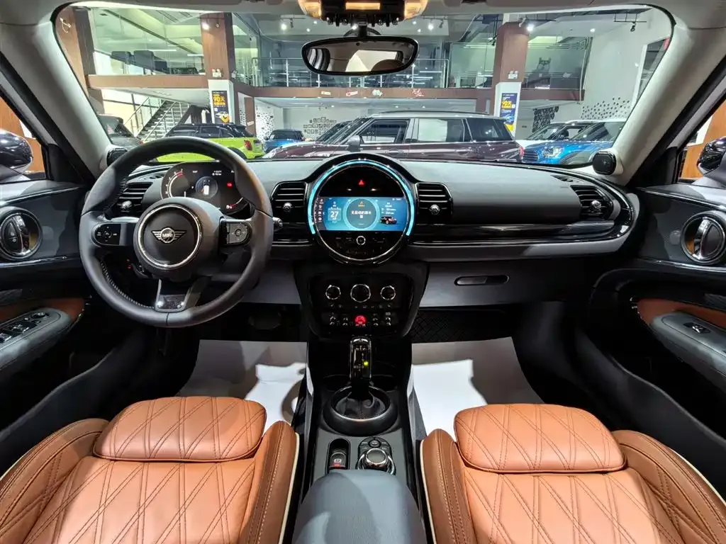 MINI Clubman — фото 7