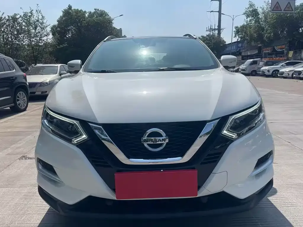 Nissan Qashqai — фото 4