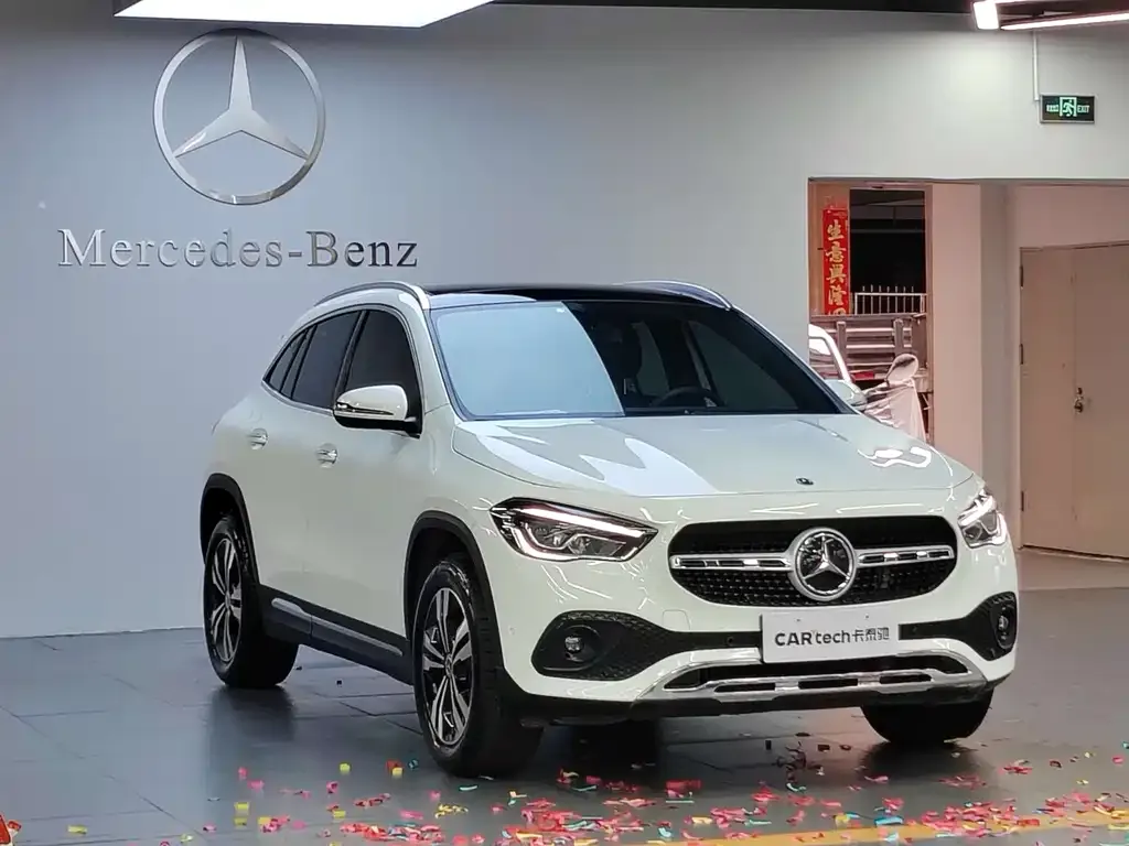 Mercedes-Benz GLA — фото 10
