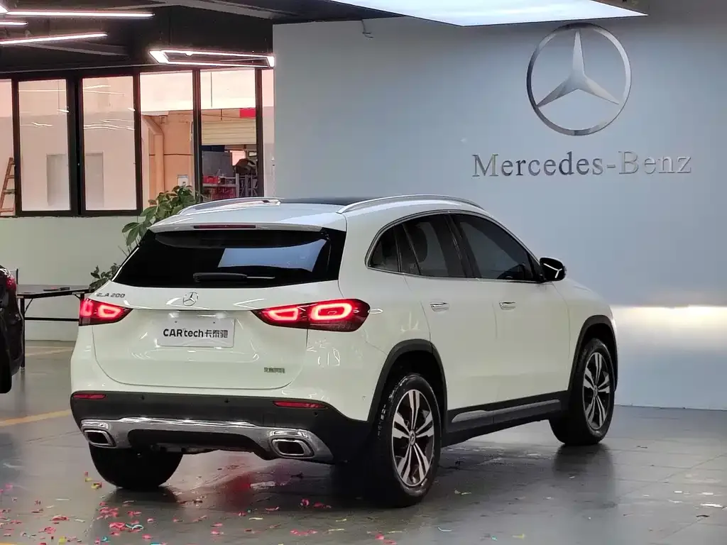 Mercedes-Benz GLA — фото 8