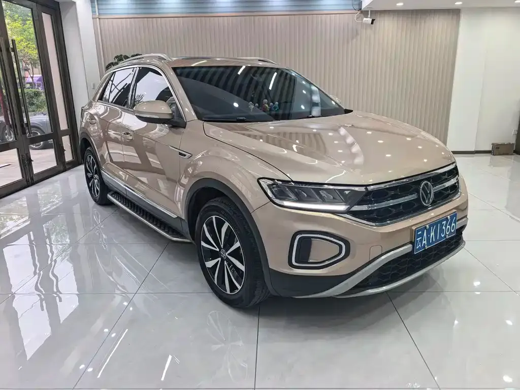 Volkswagen T-Roc — фото 7