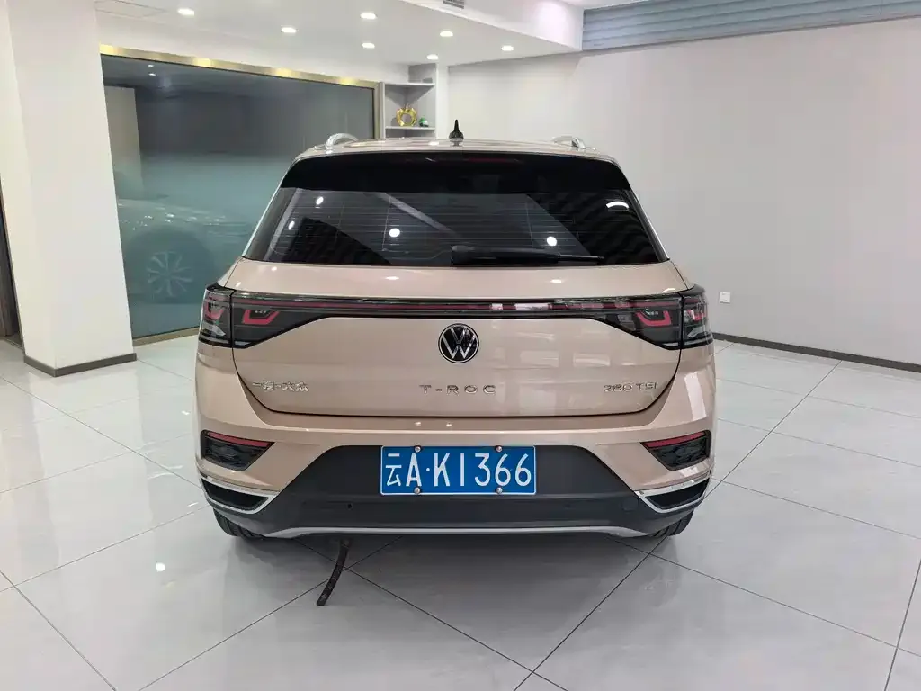 Volkswagen T-Roc — фото 3