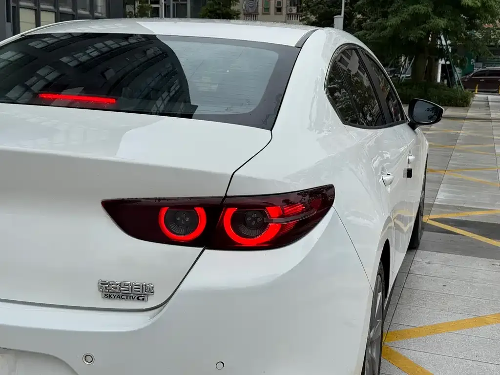 Mazda 3 Axela 2021 из CN, фото 3