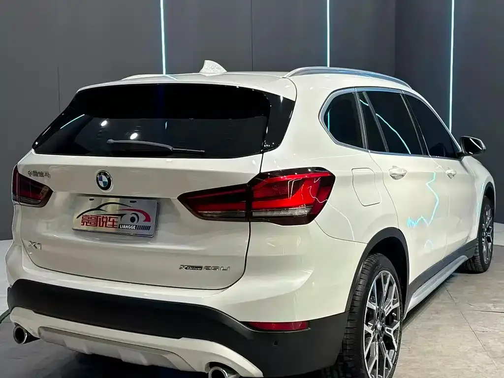 BMW X1 — фото 4