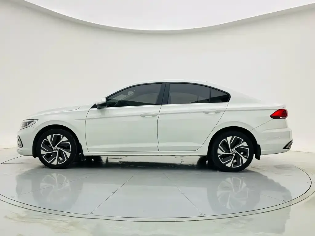 Volkswagen Bora 2022 из CN, фото 7