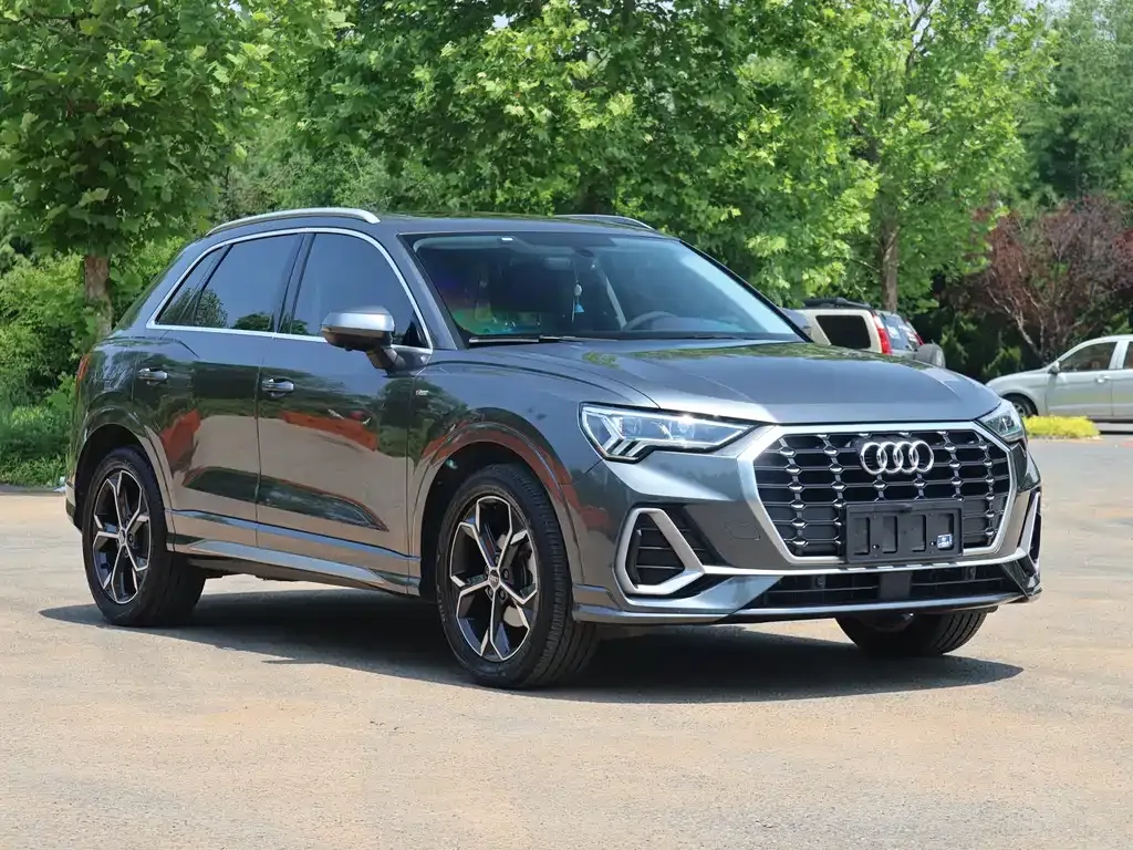 Audi Q3 — фото 4