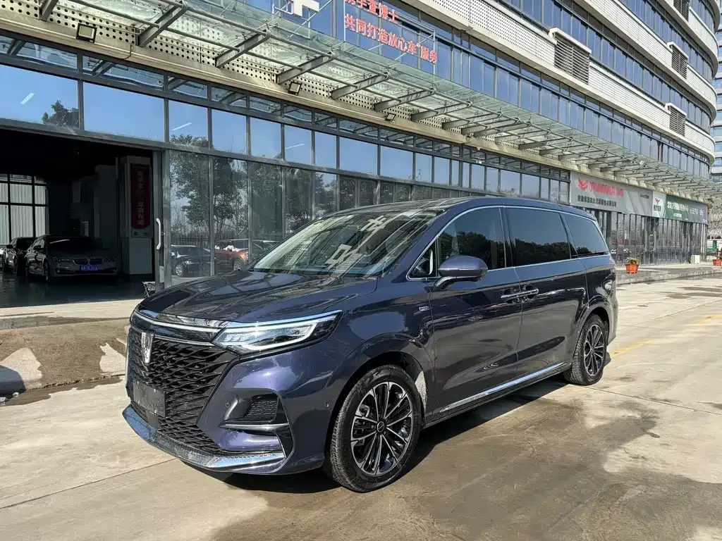 Roewe iMAX8 — фото 1