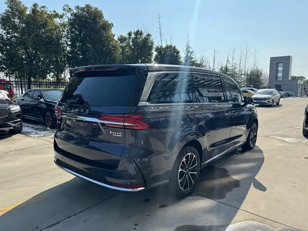 Roewe iMAX8 — фото 8