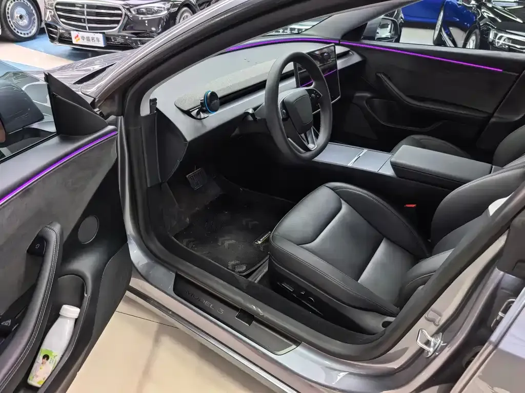 Tesla Model 3 — фото 4