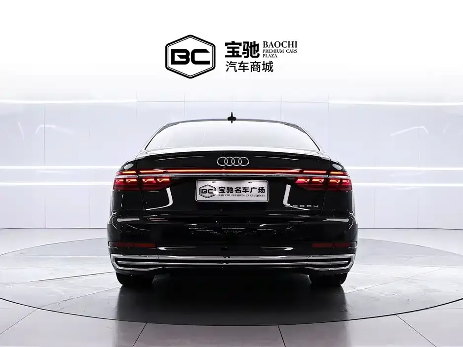 Audi A8 — фото 2