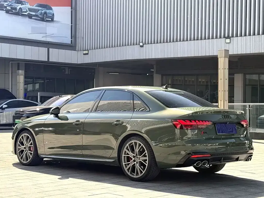 Audi S4 — фото 7
