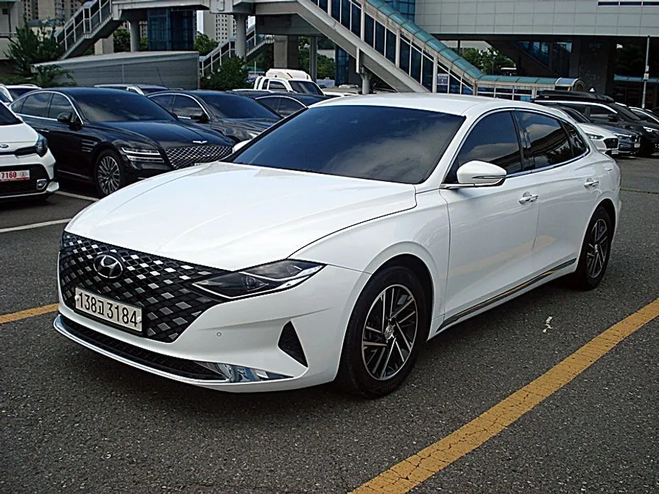 Hyundai Grandeur — фото 1
