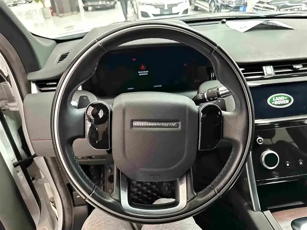 Land Rover Discovery Sport — фото 8