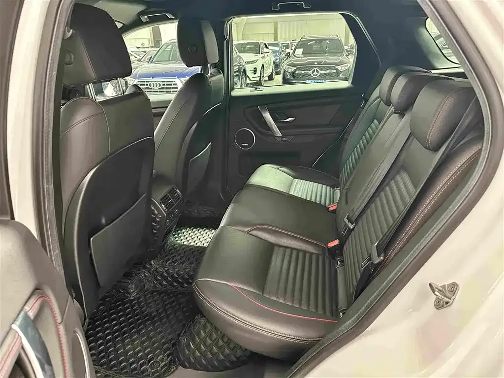Land Rover Discovery Sport — фото 2