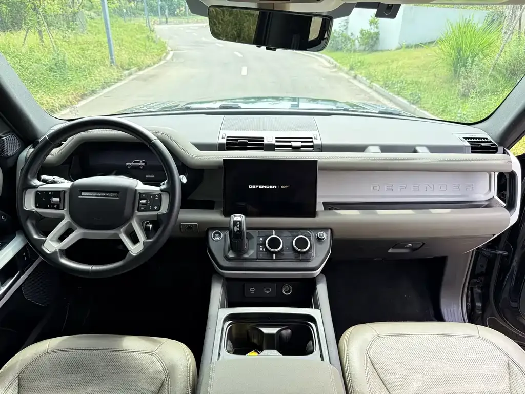 Land Rover Defender — фото 9