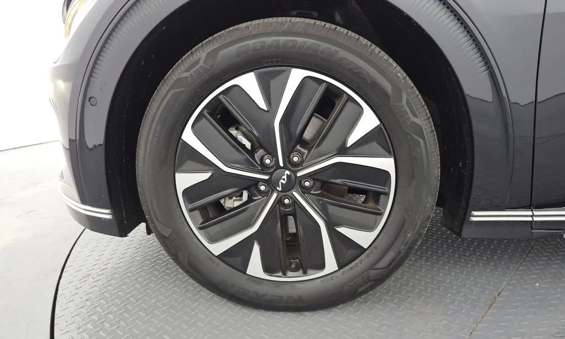 Kia EV6 — фото 7