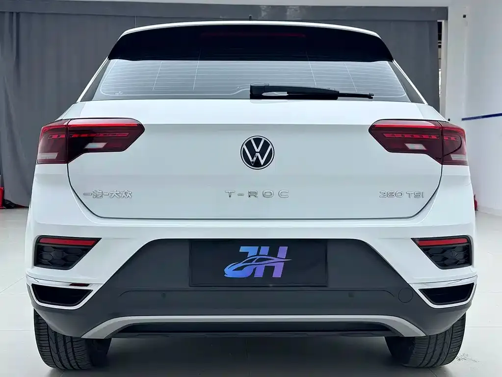 Volkswagen T-Roc — фото 4