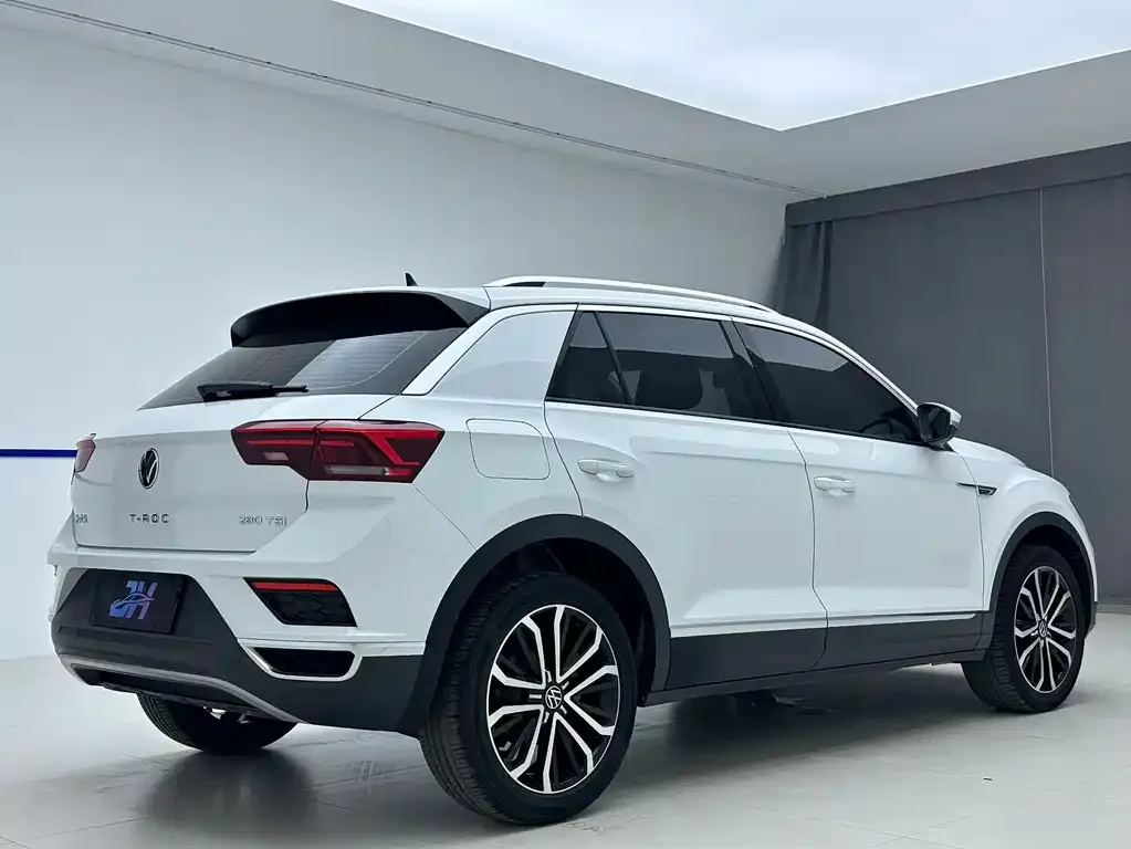 Volkswagen T-Roc — фото 3