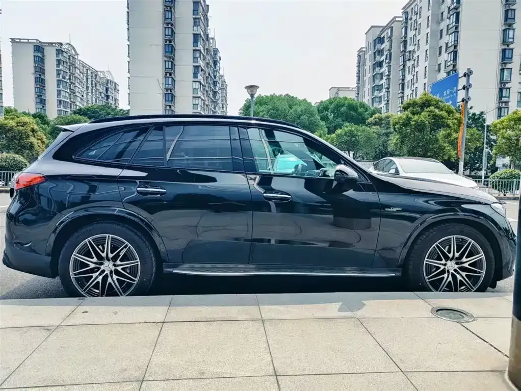 Mercedes-Benz GLC AMG — фото 10