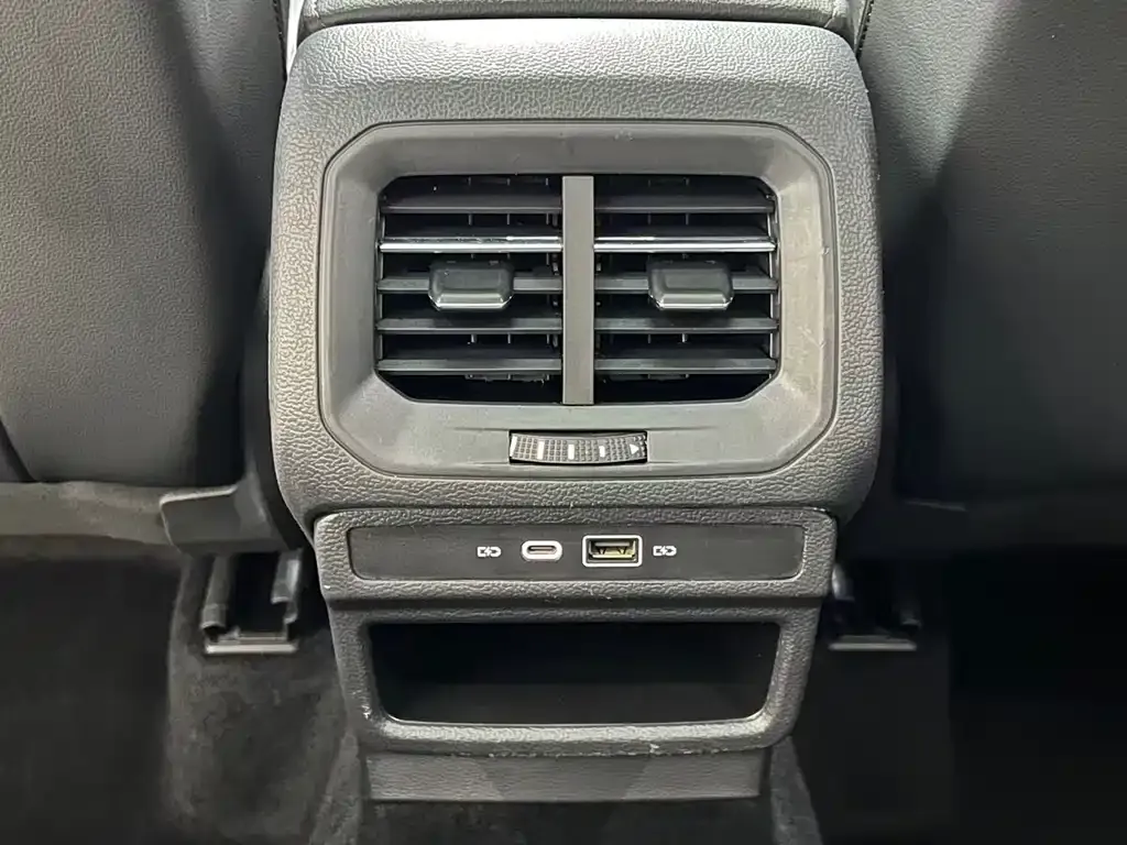 Volkswagen Tharu — фото 10