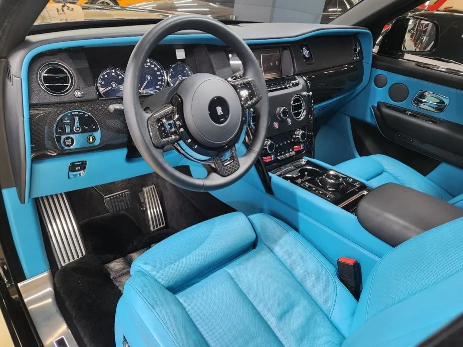 Rolls-Royce Cullinan 2023 из KR, фото 8