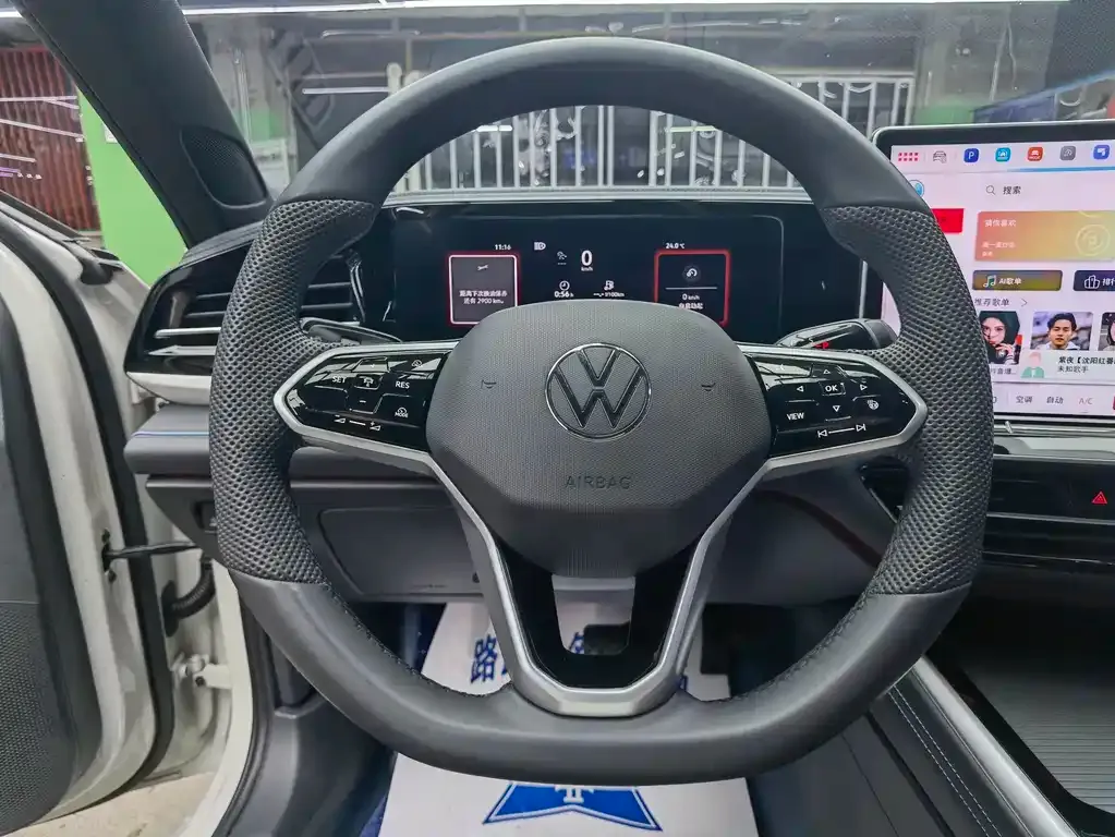 Volkswagen Passat — фото 10